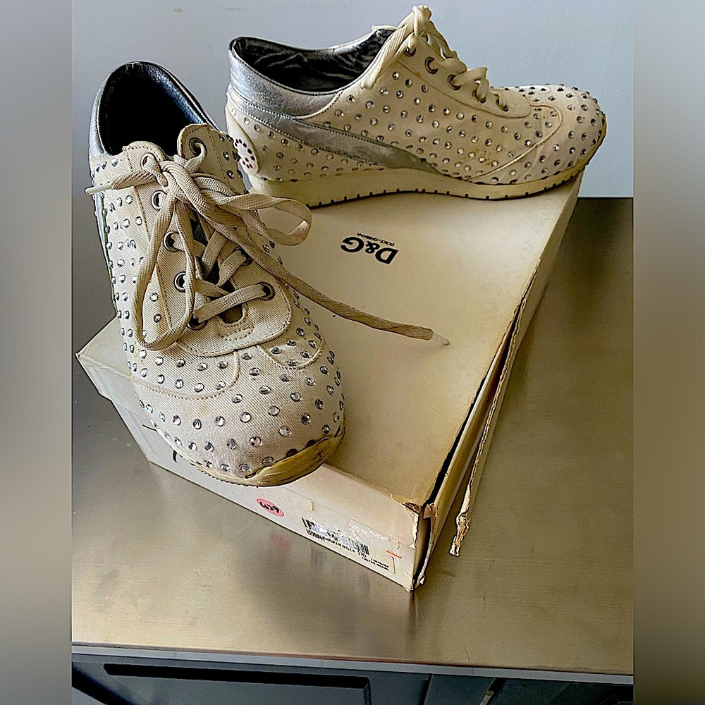 D&G (DOLCE & GABBANA) RHINESTONE CANVAS SNEAKERS, SIZE 37(7)